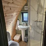 Silver Valley Glamping * New Quay